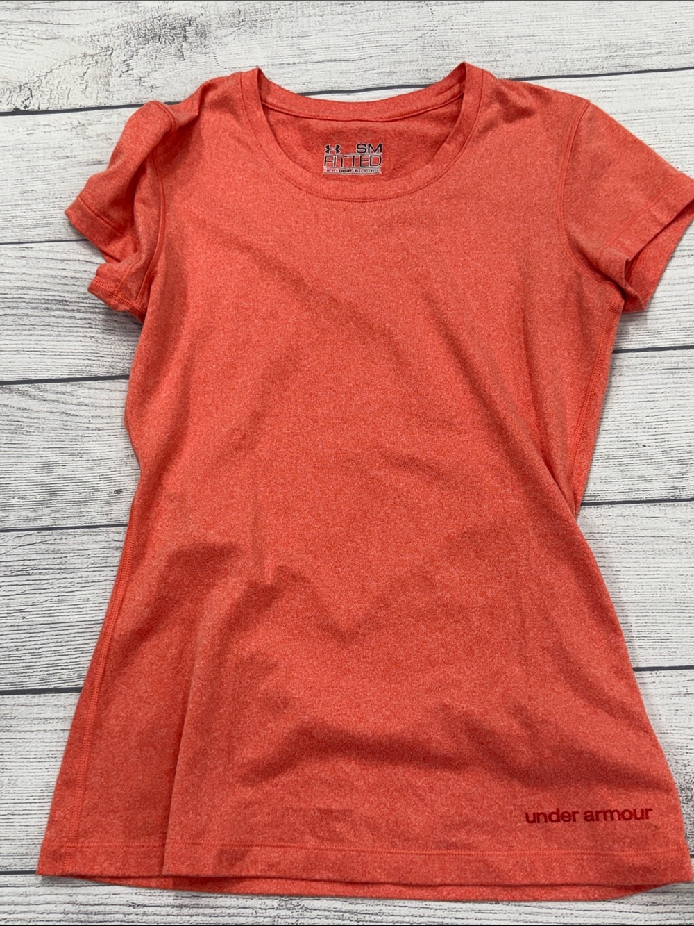 Under Armour HeatGear Fitted Tee Women’s Small Orange Short Sleeve Shirt